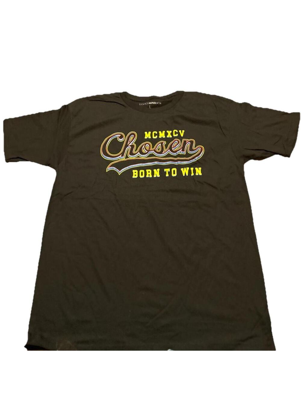 Fashion Nova Men Black 'Chosen Born to Win' Graphic T-Shirt Large